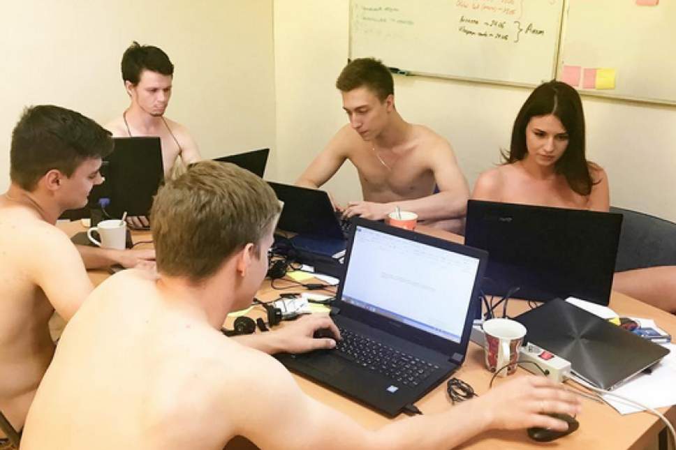 न्‍यूड जॉब्‍स