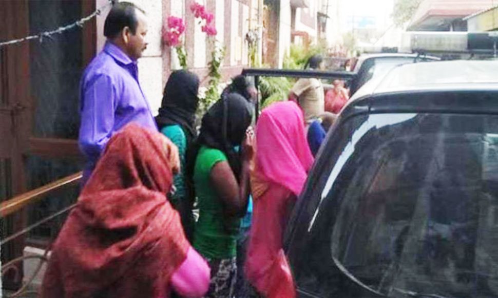 देह व्यापार रैकेट