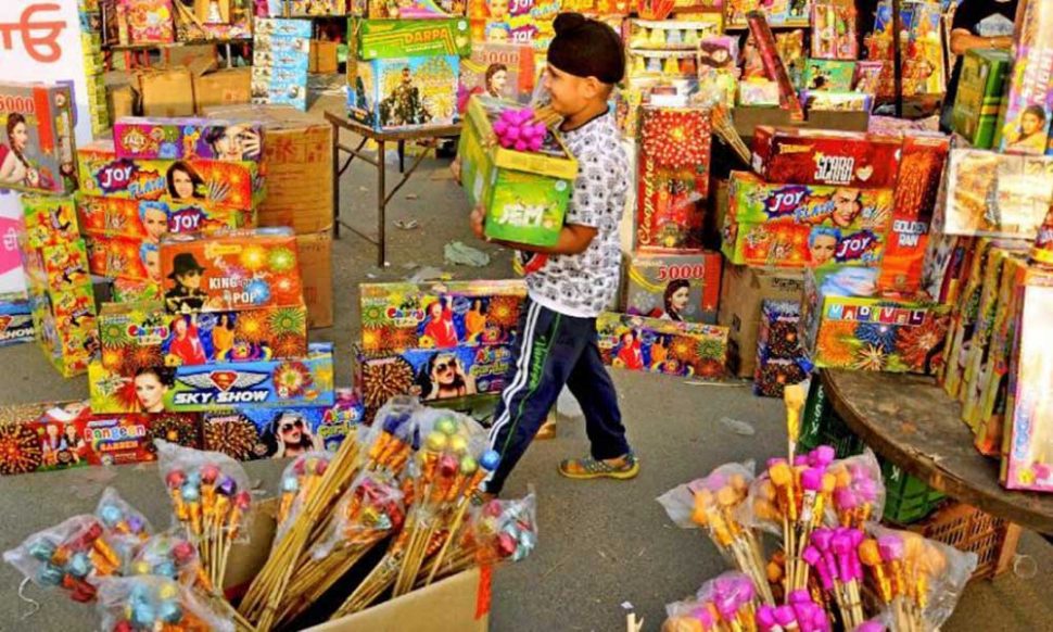 ग्रीन पटाखें