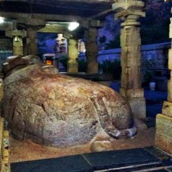 नंदी महाराज की प्रतिमा