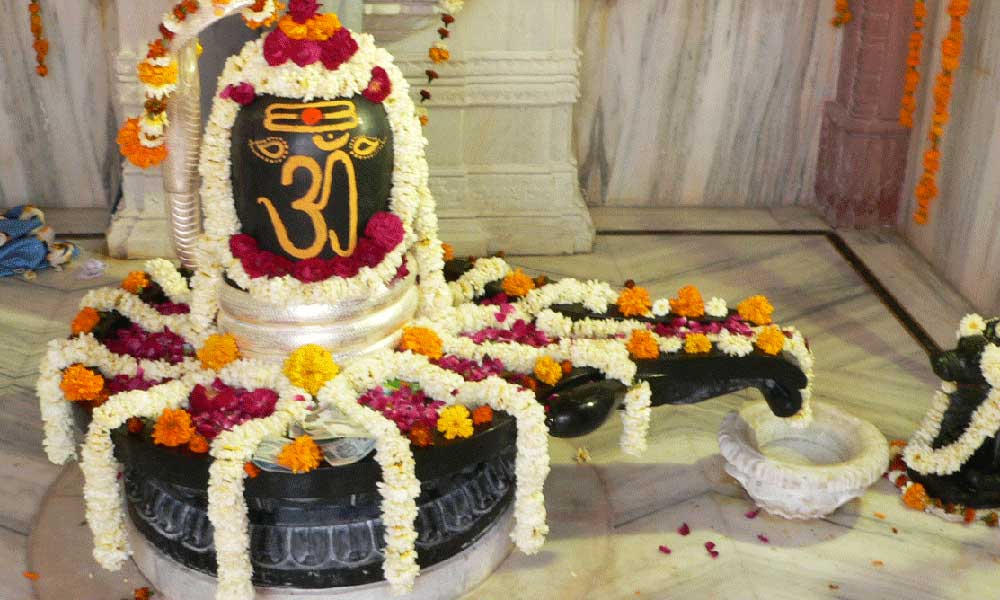 अजीब श्राप