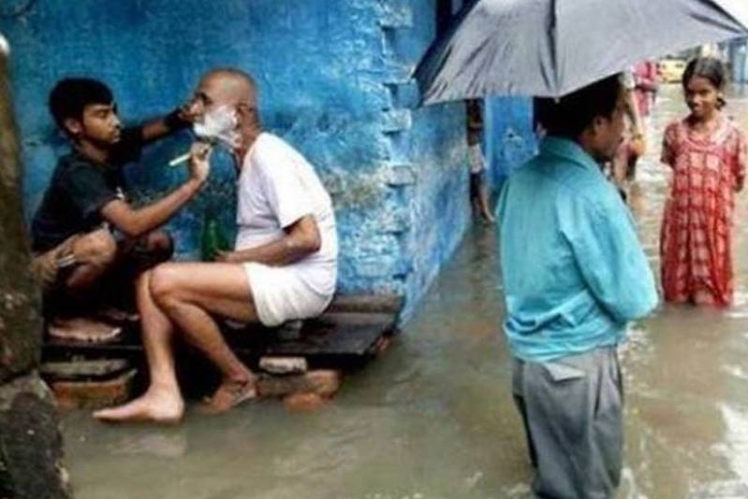 Funny Monsoon Photos Will Get You Drenched In Crazy Laughter