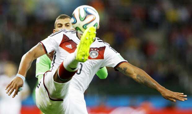 brazil_soccer_wcup_germany_algeria_32982201