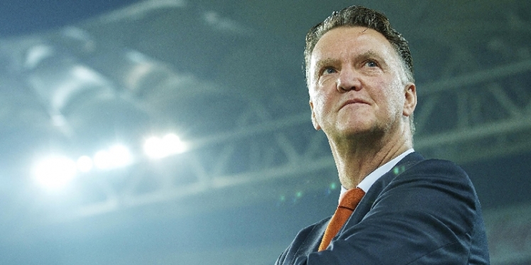 Louis-van-Gaal-has-starte-014