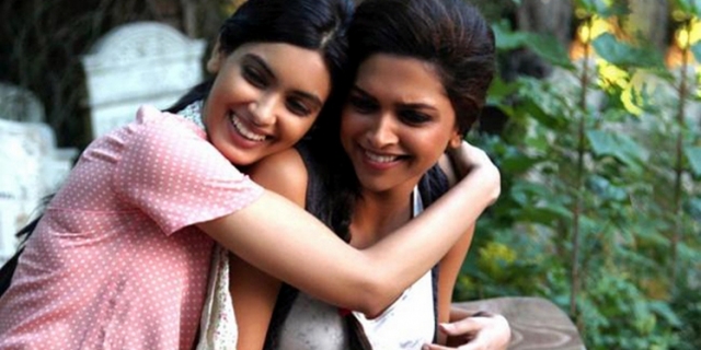 z70627l02q54zmim.D.0.Diana-Penty-Deepika-Padukone-Cocktail-Movie-Photo