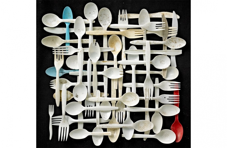 forks_spoons_knives_barry_rosenthal_2011jpg.jpg__1072x0_q85_upscale