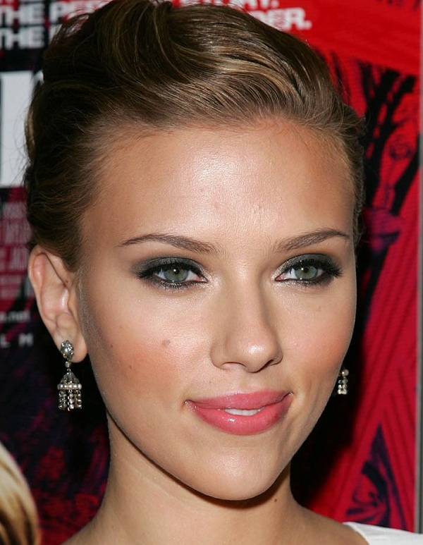 Scarlett_Johansson__makeup_looks_red_carpet_breakdown_7