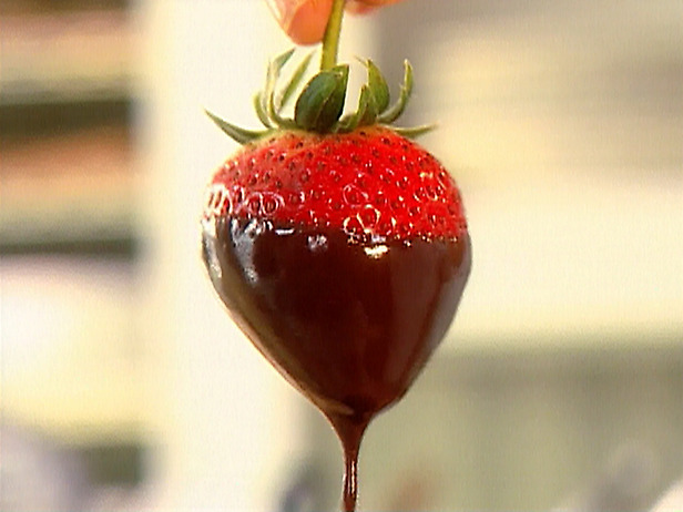 ig1a10_chocolate_strawberries_lg
