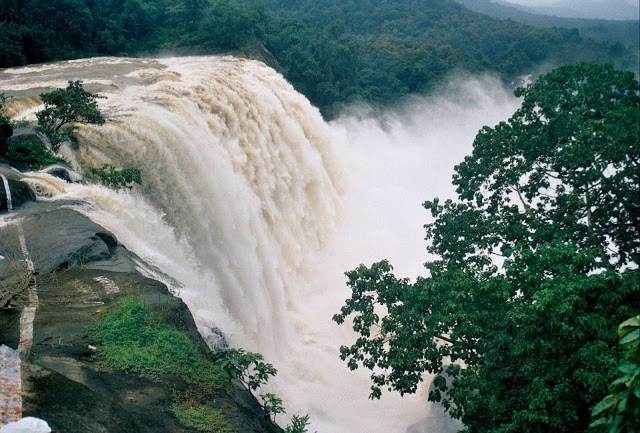 Athirapilly_Falls