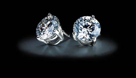diamond-stud-earrings