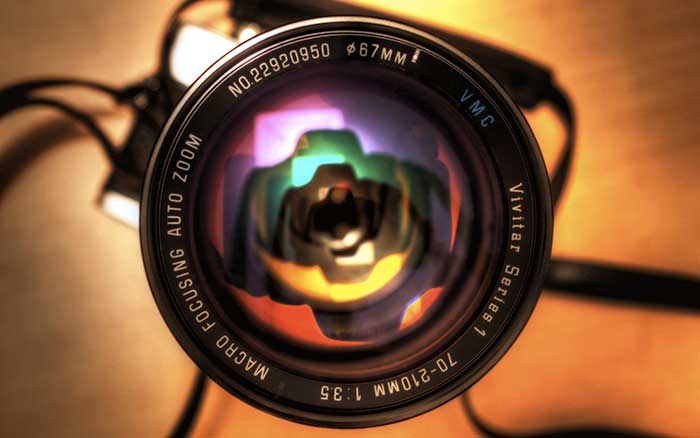 camera-lens-close-up