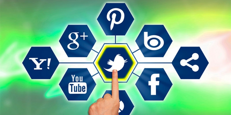 Attracting-your-target-audience-with-social-media-marketing