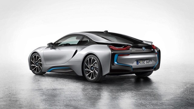 2015-bmw-i8-2-1