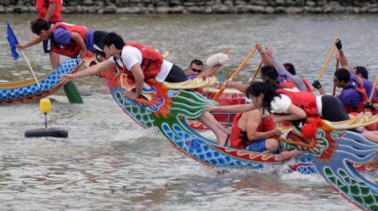 taiwan-culture-dragon-boat-race