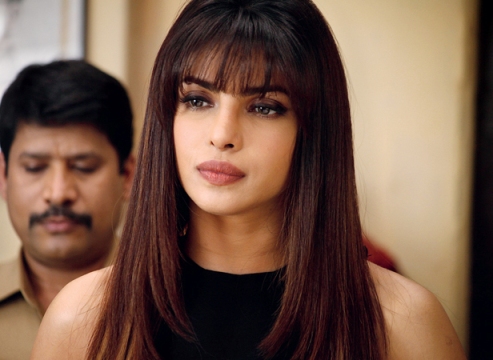 Fringe benefit: Bollywood beauties in bangs Fringe benefit: Bollywood beauties in bangs