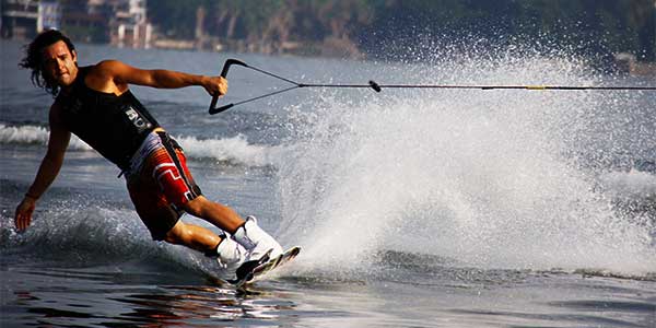 knee-boarding-in-goa