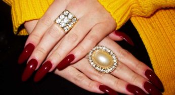 9 Struggles You Face When You Have Long Fingernails