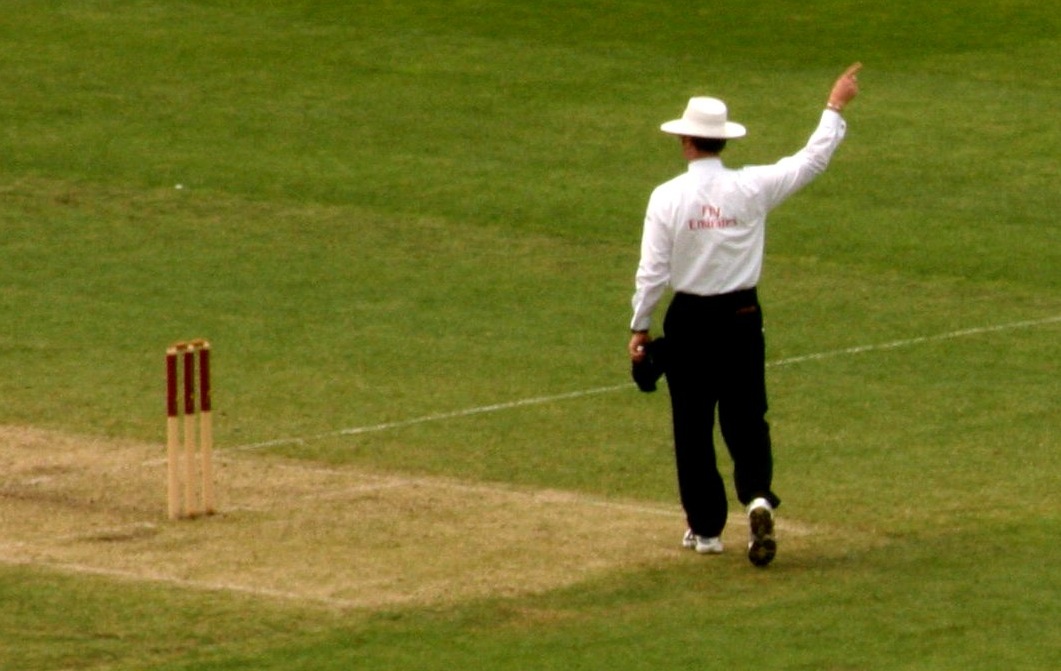 umpire signalling powerplay