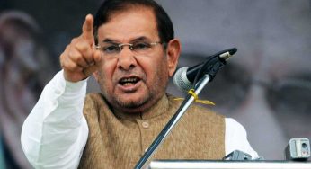 Sharad Yadav Finds New Way To Make Headlines, Receives Flak From People!