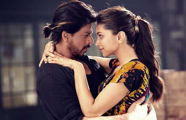 Shah-Rukh-Khan-Deepika-Padukone-In-Happy-New-Year-Movie-Images