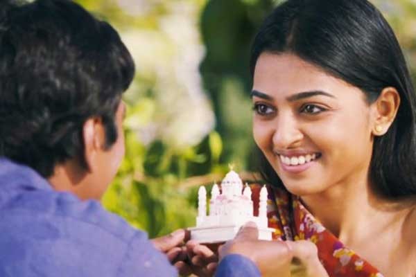 Manjhi-Radhika-Apte-Images-03867-540x304