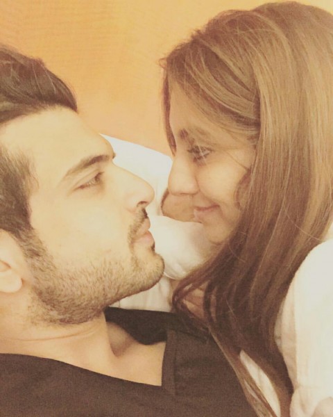 karan-kundra-anushka-dandekar