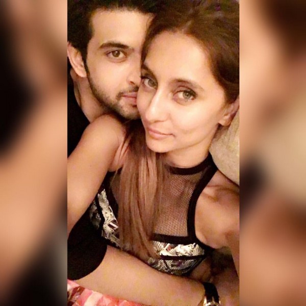 karan-kundra-anushka-dandekar (1)