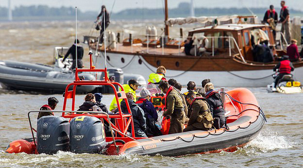 harry fiming scenes for dunkirk