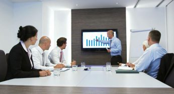 Prepare Yourself With These 8 Tips While Giving A Presentation
