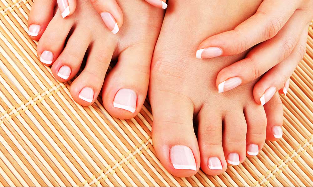 keep your toe nails pretty