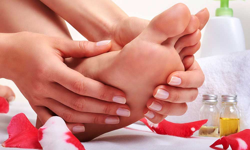 Home remedies to treat swollen feet