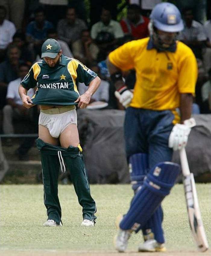 embarrassing pictures of cricketers