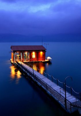 Wonderful Lake Houses