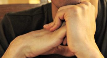 Does Cracking Knuckles Cause Arthritis?