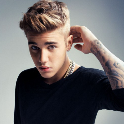 Celebrities and their first kiss