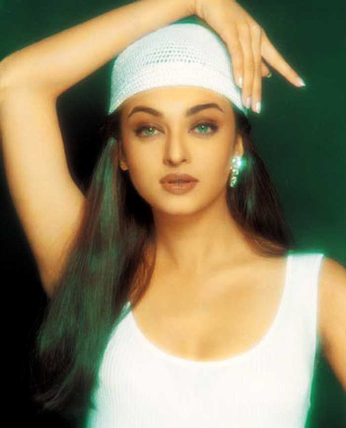 vintage photos of Aishwarya