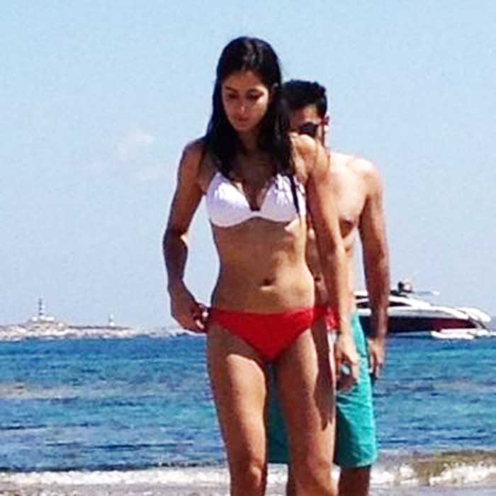 Beach Pictures Of Actresses