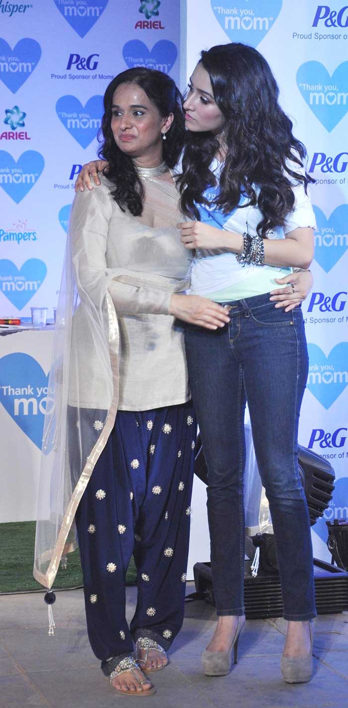 Bollywood daughters with their mothers