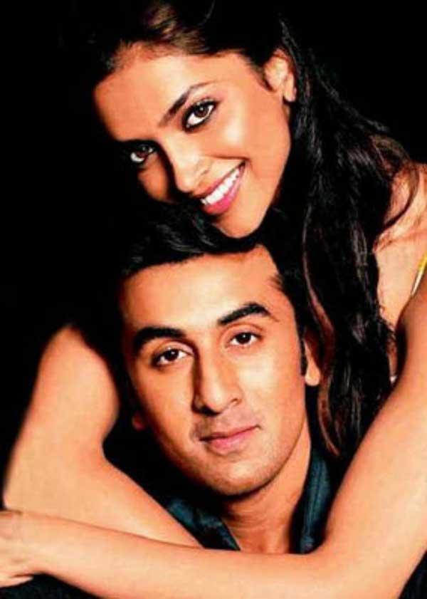 pictures that Deepika Padukone is hiding