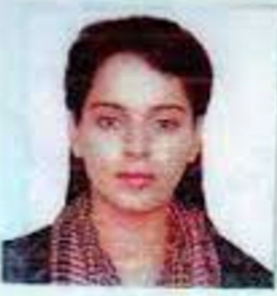 Passport size photos of bollywood celebs