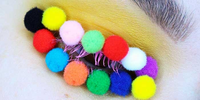 Pom pom make up