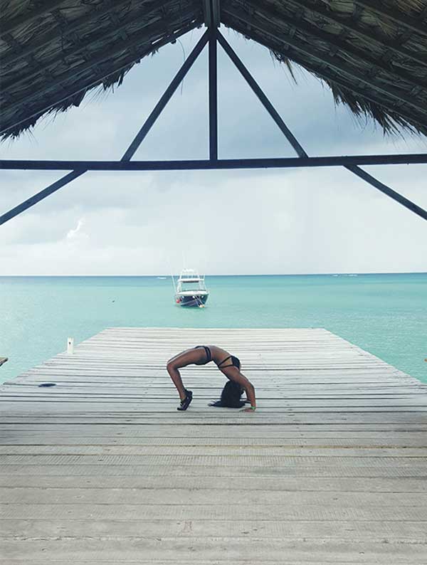 Bikini yoga