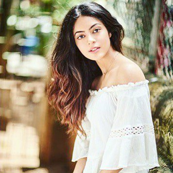 Unseen Pictures Of Anya Singh