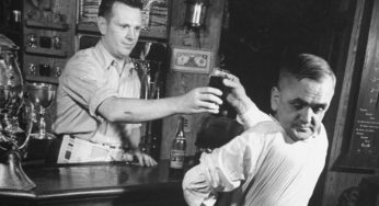 There Was A Man Famous For Turning His Head 180 Degrees – Read His Story!