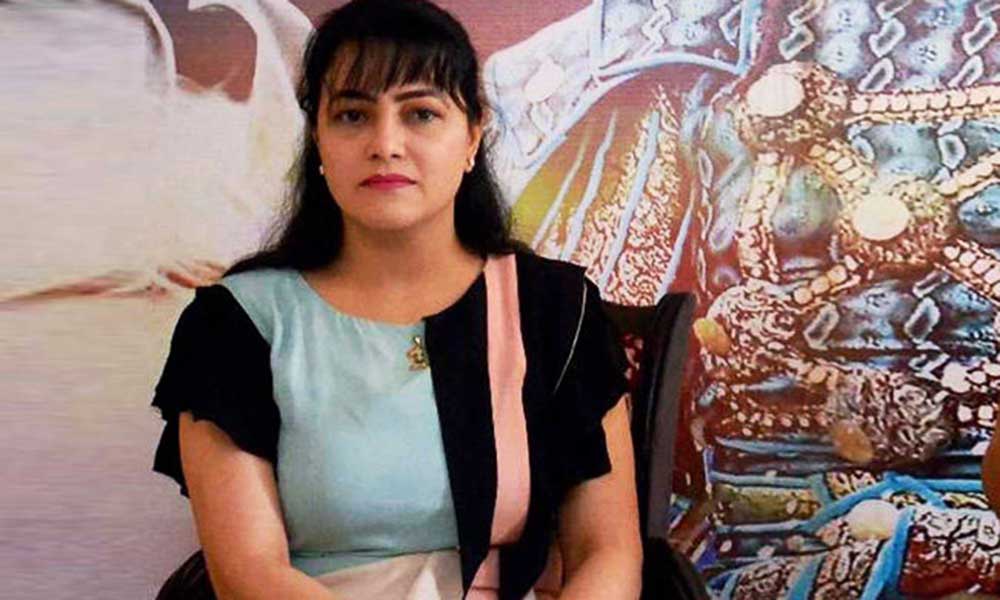 Honeypreet Wanted Slim Figure