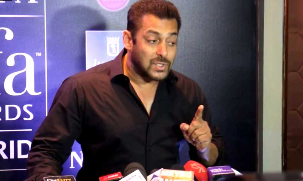Bollywood Stars Bad Side - Stars Showed Their Bad Side in Public