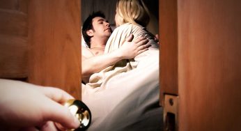 11 Reasons Your Girlfriend Is Cheating On You