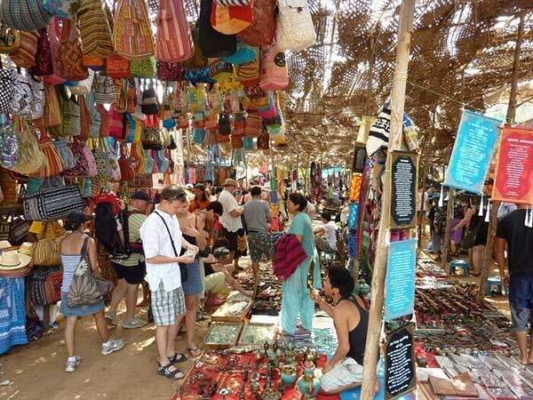 Street Shopping Markets