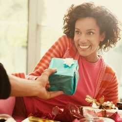 Gifts that Girlfriends expect