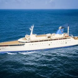 Mumbai Goa luxury cruise service